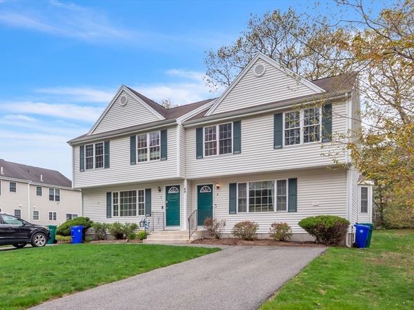 49 Steeple Chase Circle, Unit 2, Attleboro, MA 02703