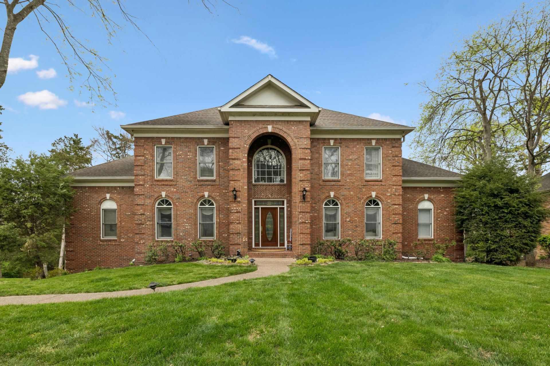 1022 Stonebridge Park Dr, Franklin, TN 37069 Main Photo