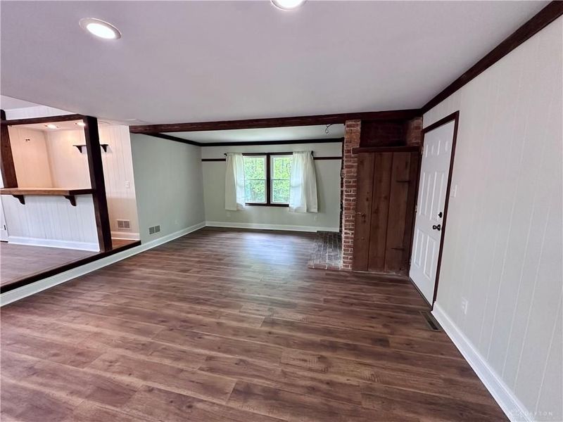 3975 Conference Road, Sugarcreek Township, OH 45305 Photo 4