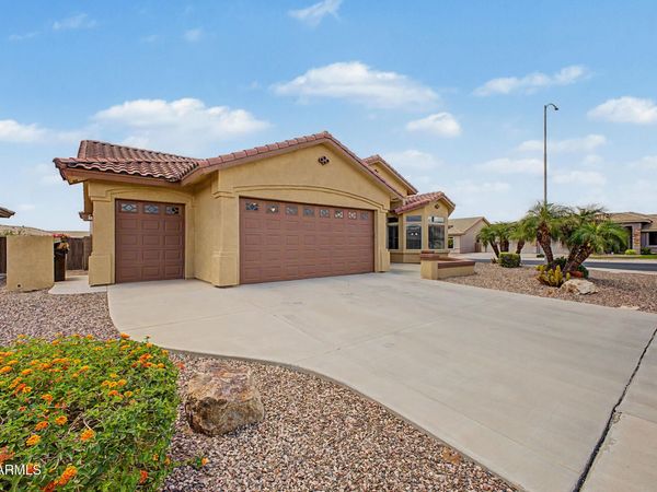 2746 S ELDERWOOD Circle, Mesa, AZ 85209