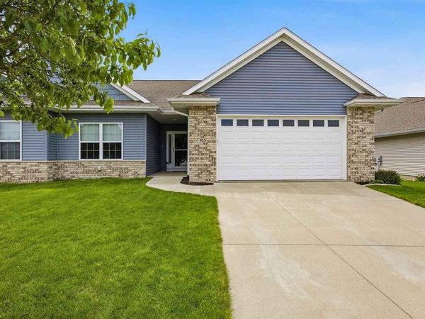 513 Majestic Oak, Solon, IA 52333