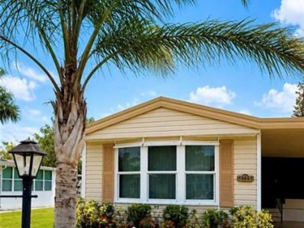 10651 Wales LOOP, BONITA SPRINGS, FL 34135