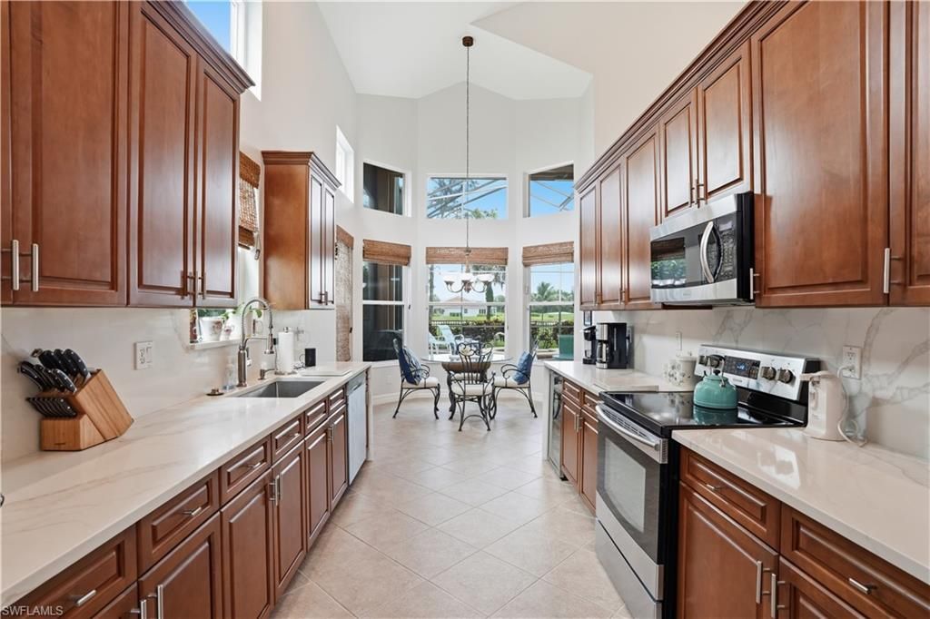 2033 Isla De Palma Cir, Naples, FL 34119 Photo