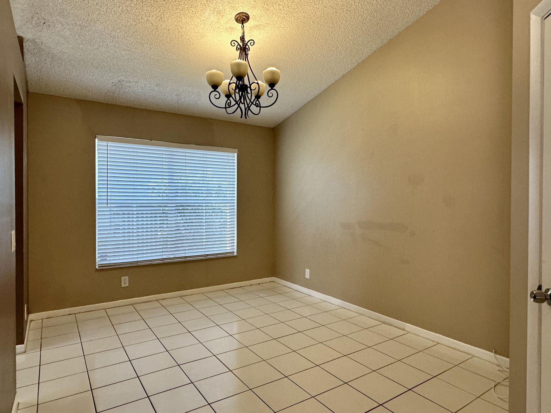 386 Carrington Drive, Weston, FL 33326 Photo