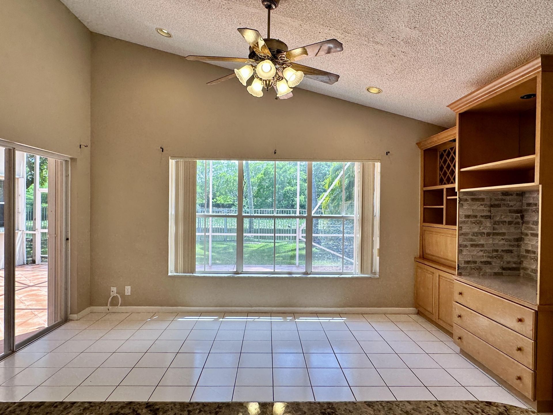 386 Carrington Drive, Weston, FL 33326 Photo