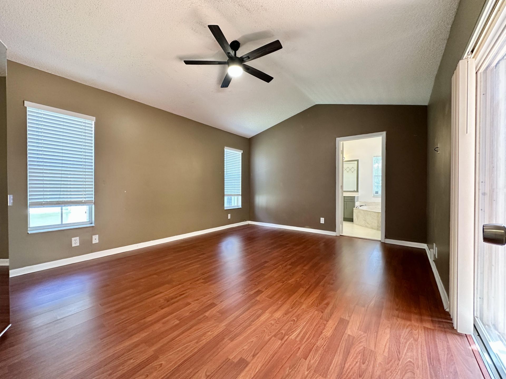 386 Carrington Drive, Weston, FL 33326 Photo