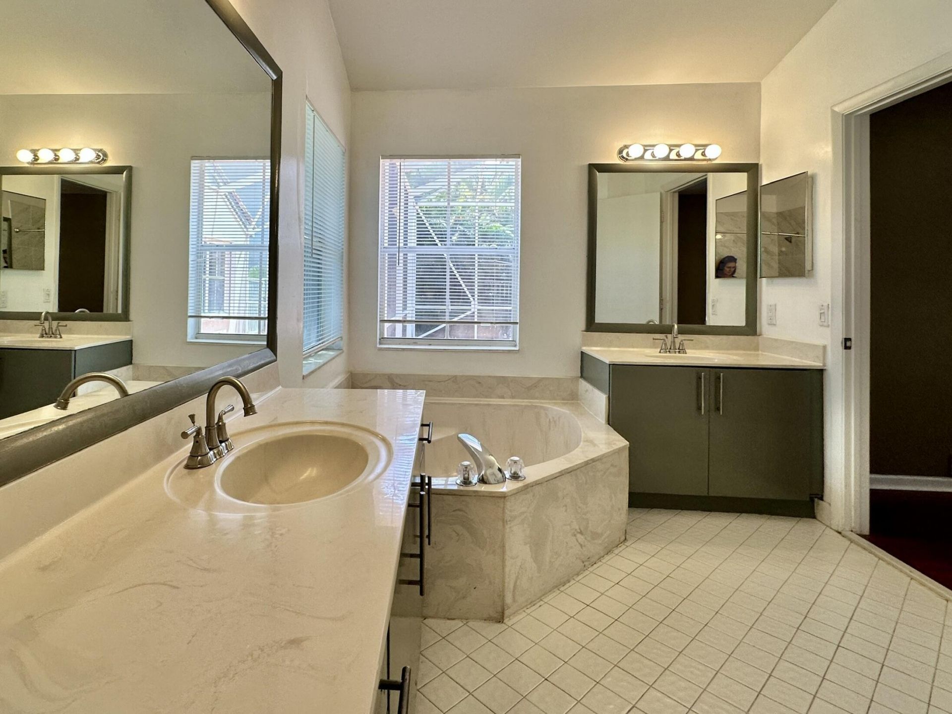 386 Carrington Drive, Weston, FL 33326 Photo