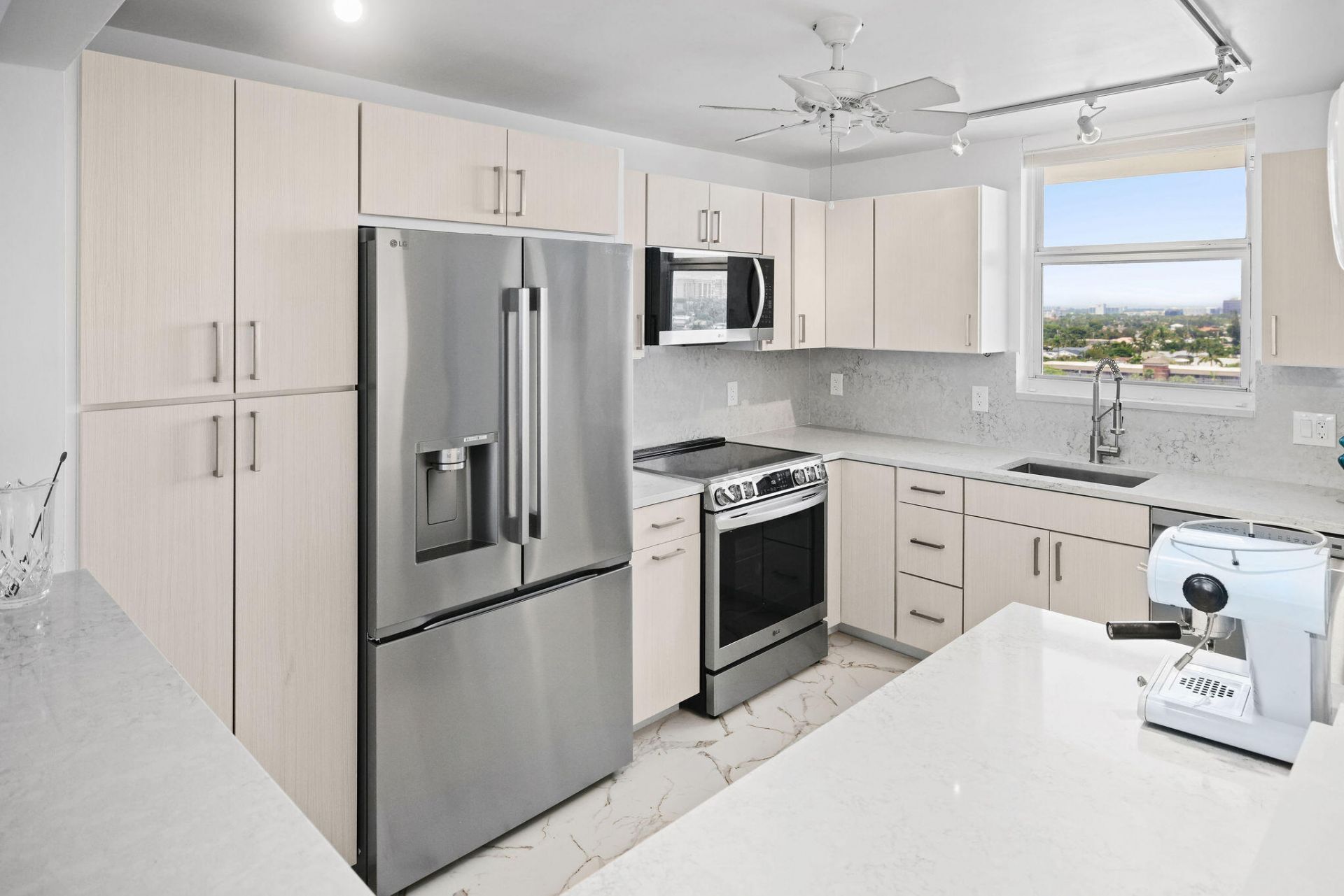 3100 NE 49 Street Street Ne, Unit 1110, Fort Lauderdale, FL 33308 Photo