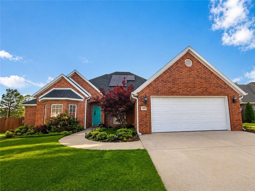 989 Lexington Circle, Springdale, AR 72762 Main Photo
