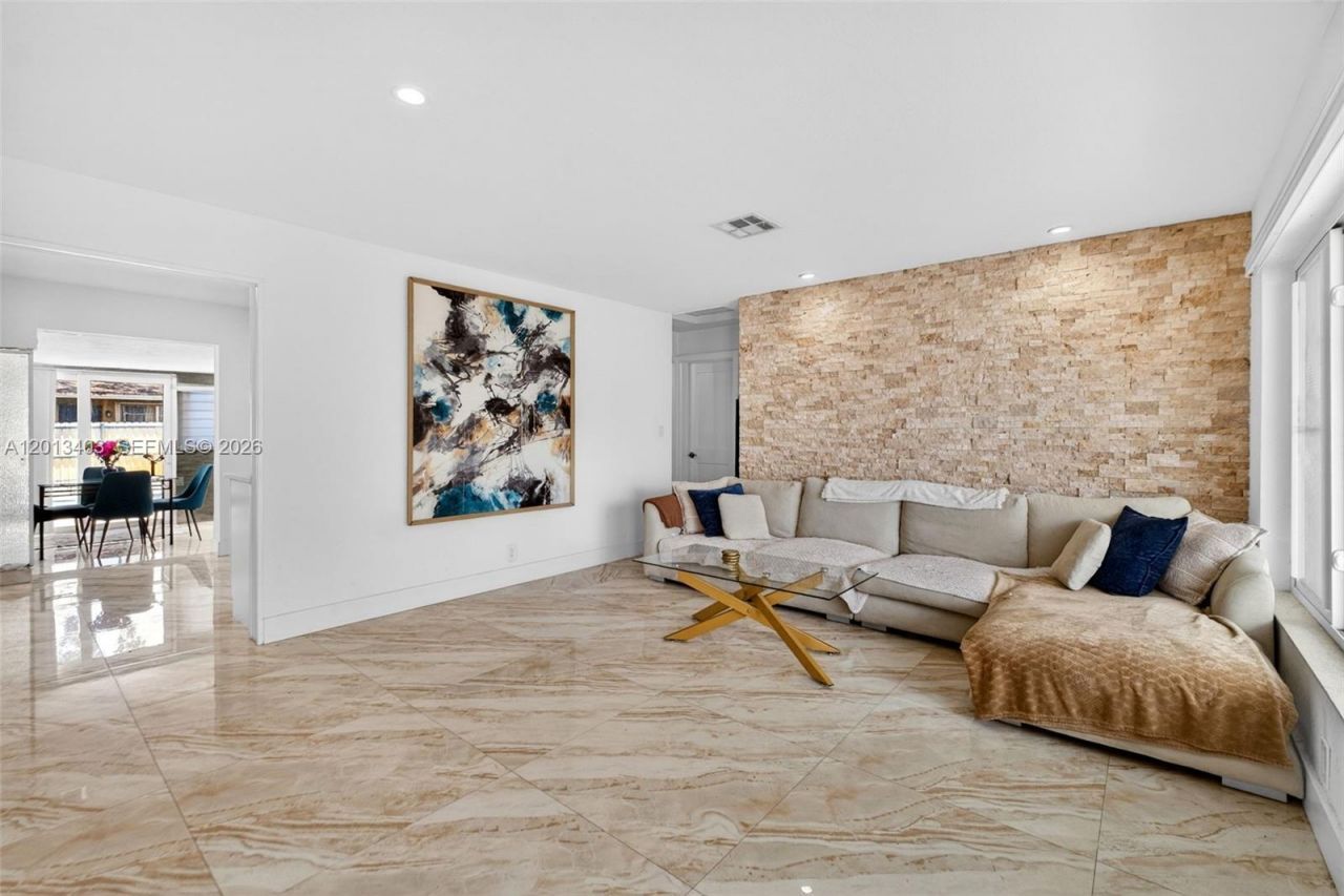 1823 SW 29th St , Fort Lauderdale, FL 33315 Photo
