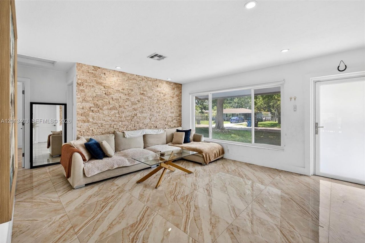 1823 SW 29th St , Fort Lauderdale, FL 33315 Photo