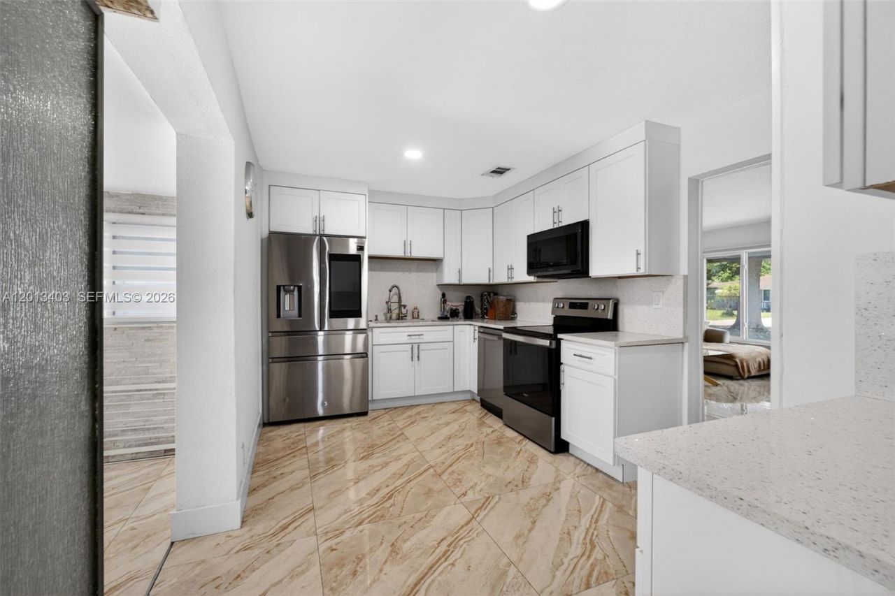 1823 SW 29th St , Fort Lauderdale, FL 33315 Photo