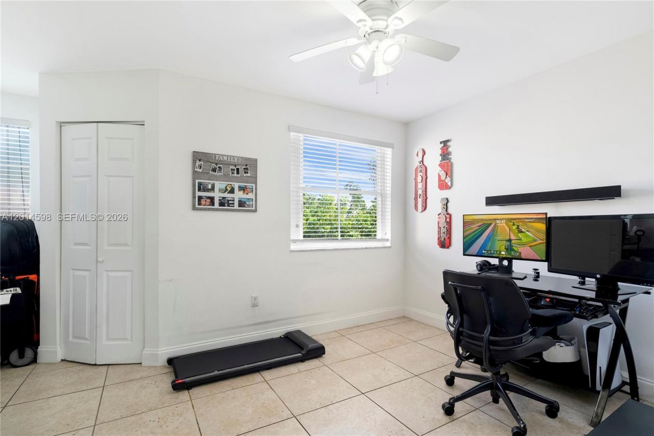 8540 NW 6th Ln, Unit 7-201, Miami, FL 33126 Photo