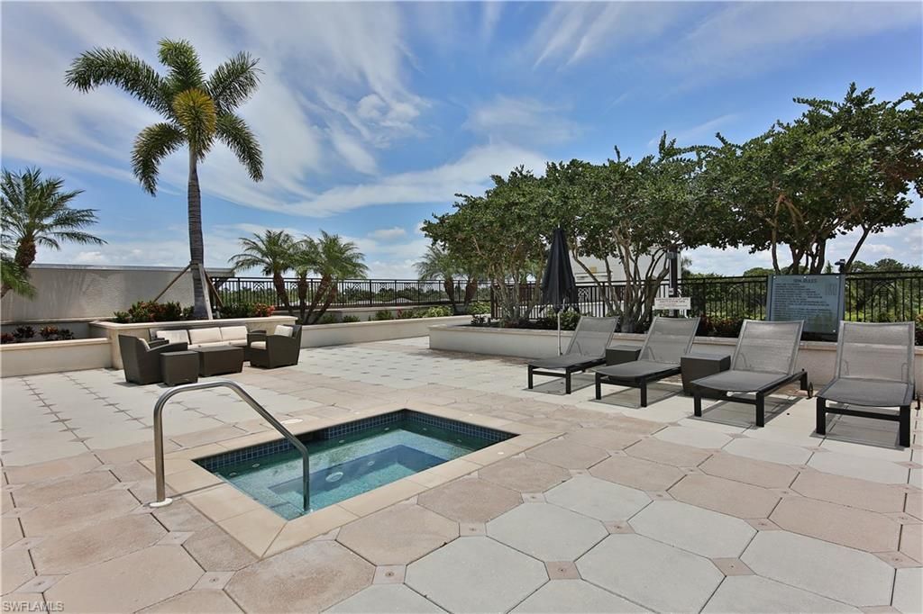 9115 Strada Pl , Unit 5501, Naples, FL 34108 Photo