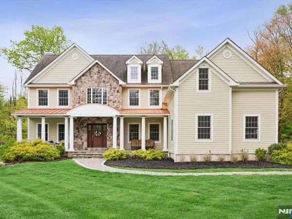 8 Forest Drive, Mendham Borough, NJ 07945