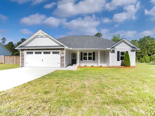 430 Union Chapel Church Road, Richlands, NC 28574