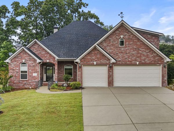118 Lake Valley Drive, Maumelle, AR 72113