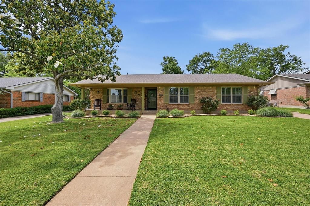 1517 W Shields Drive, Sherman, TX 75092 Main Photo