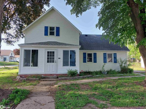 701 Lowell Avenue, Emerson, IA 51533