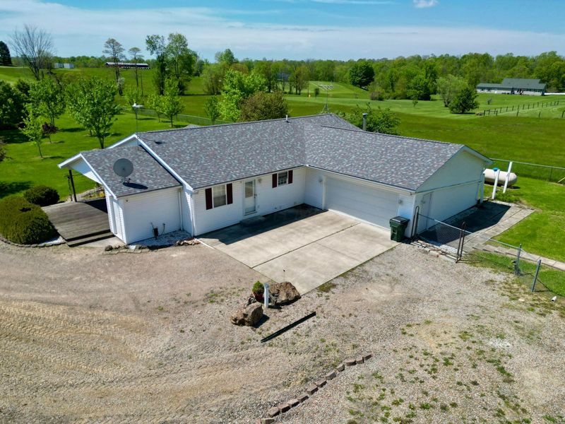 2760 Flint Ridge Road, Hopewell, OH 43746 Photo 3