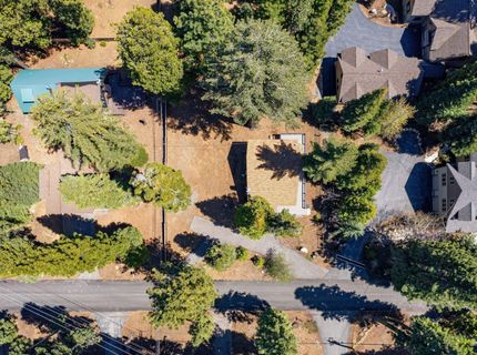 995 Holly Road, Tahoe City, CA 96145 Photo