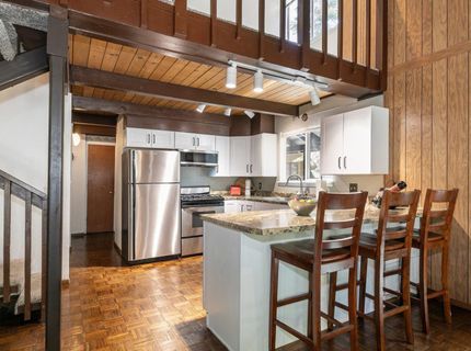 995 Holly Road, Tahoe City, CA 96145 Photo