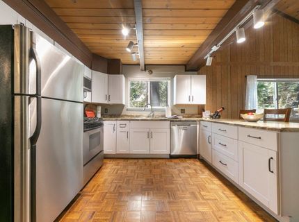 995 Holly Road, Tahoe City, CA 96145 Photo
