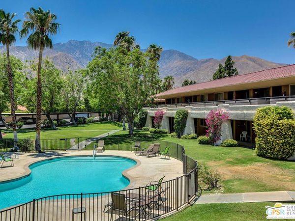 420 N Villa Court, Unit 200, Palm Springs, CA 92262