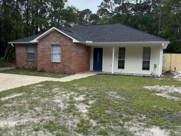 1105 Spruce Street, Ocean Springs, MS 39564