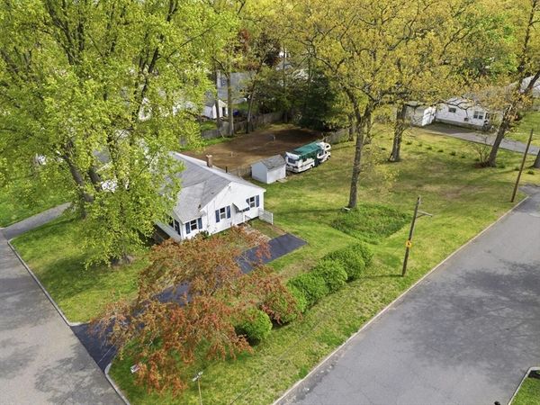 129 Cooper St, Springfield, MA 01108