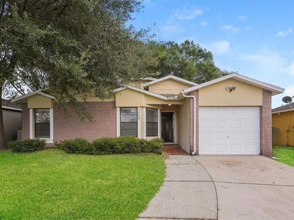 1404 VINETREE DRIVE , BRANDON, FL 33510