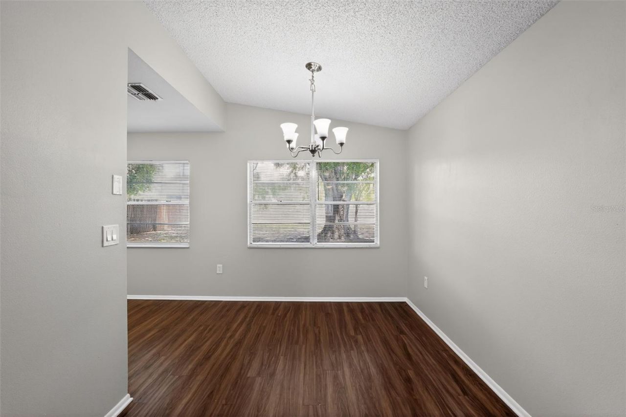 1404 Vinetree Drive , Brandon, FL 33510 Photo