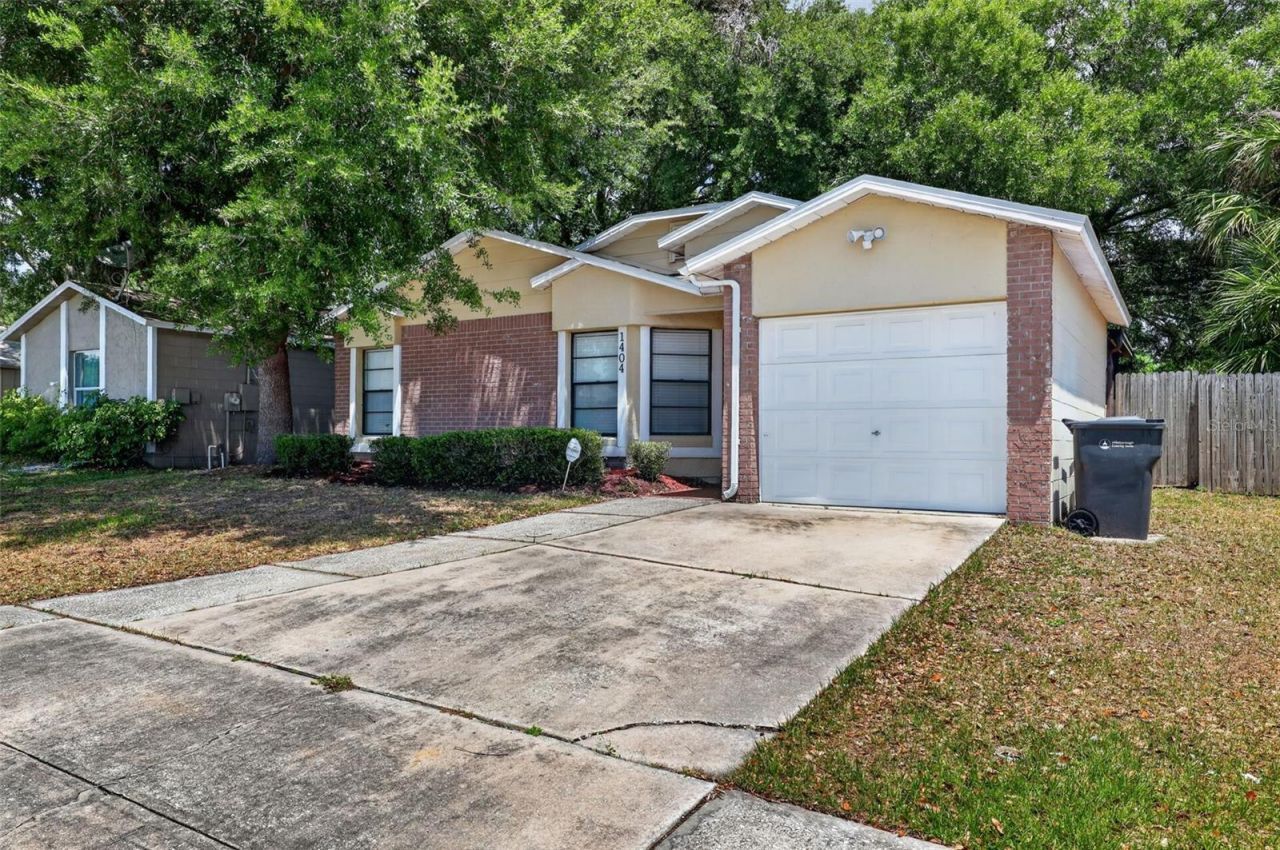 1404 Vinetree Drive , Brandon, FL 33510 Photo