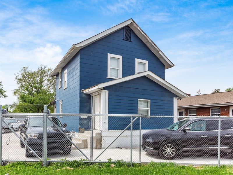 3701 Cleveland Avenue, Columbus, OH 43224 Photo 9