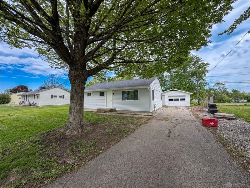 120 Wynona Drive, Eaton, OH 45320 Photo 4