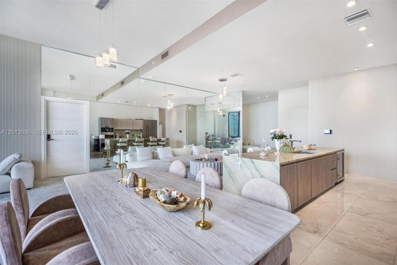 801 S Miami Ave, Unit 5702, Miami, FL 33130 Photo