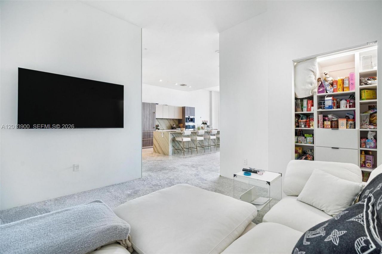 801 S Miami Ave, Unit 5702, Miami, FL 33130 Photo
