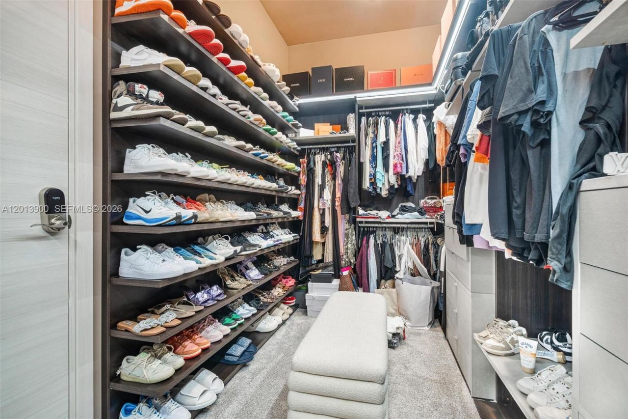 801 S Miami Ave, Unit 5702, Miami, FL 33130 Photo