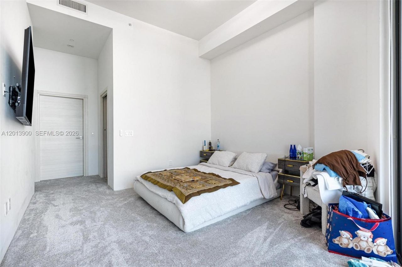801 S Miami Ave, Unit 5702, Miami, FL 33130 Photo