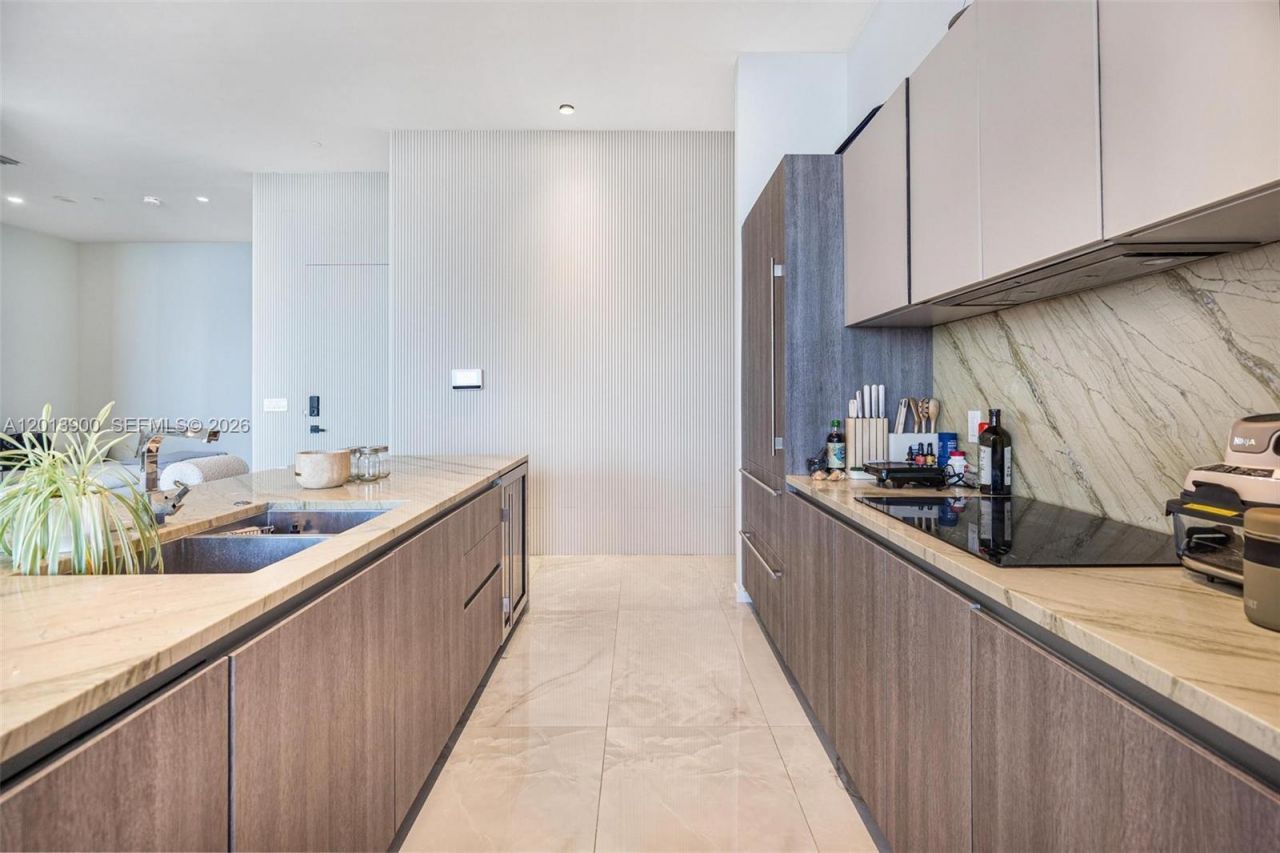 801 S Miami Ave, Unit 5702, Miami, FL 33130 Photo