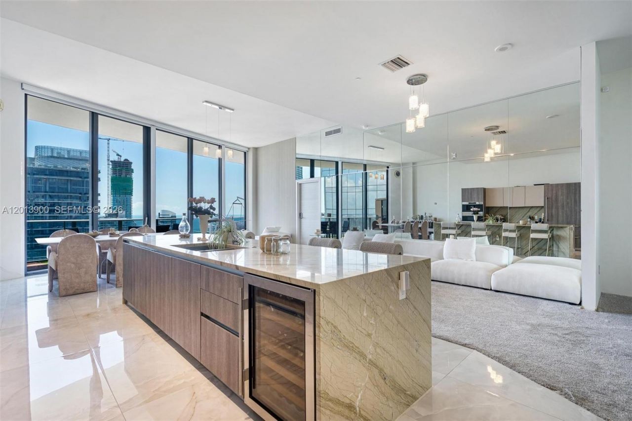 801 S Miami Ave, Unit 5702, Miami, FL 33130 Photo