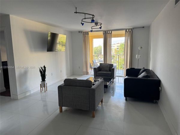 19555 E Country Club Dr , Unit 8507, Aventura, FL 33180