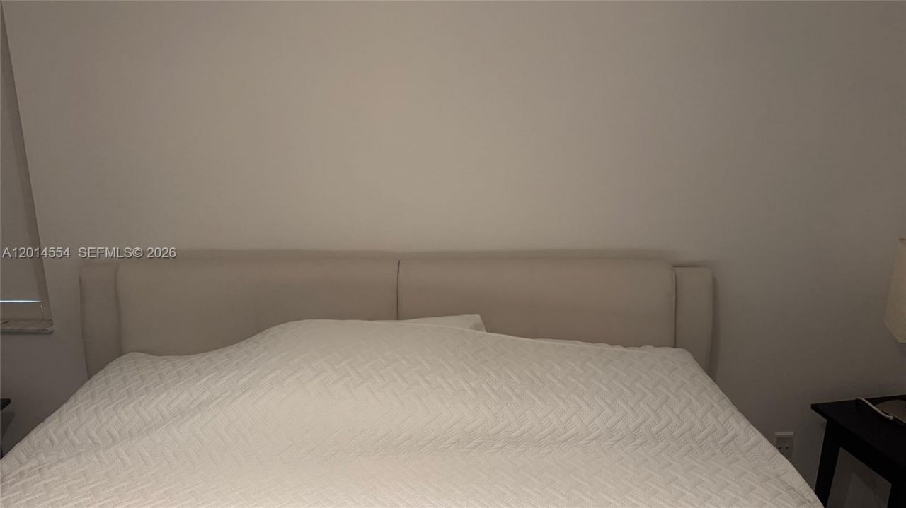 19555 E Country Club Dr , Unit 8507, Aventura, FL 33180 Photo