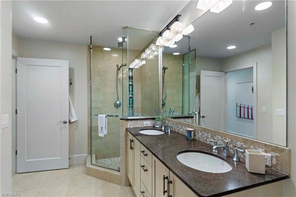 9115 Strada Pl , Unit 5501, Naples, FL 34108 Photo