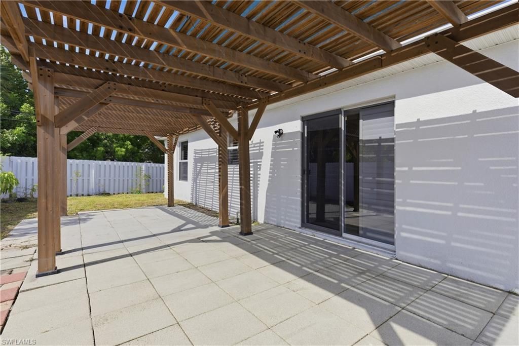 1082 Ridgeway Dr , North Fort Myers, FL 33903 Photo