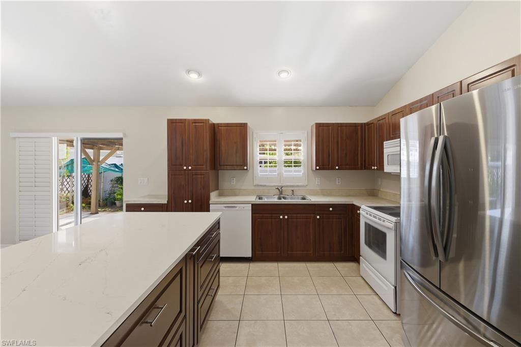 1082 Ridgeway Dr , North Fort Myers, FL 33903 Photo