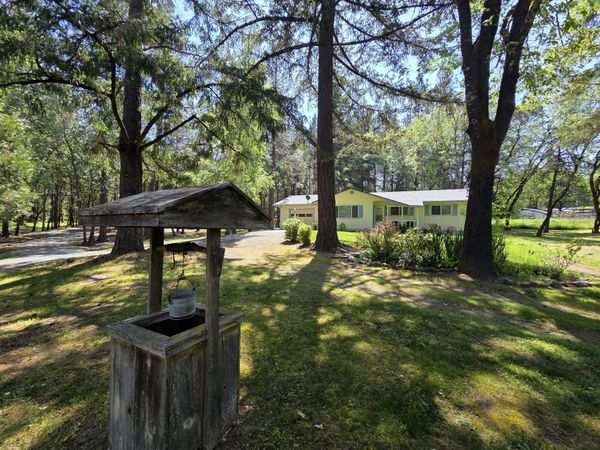 580 Portland Avenue, Grants Pass, OR 97526