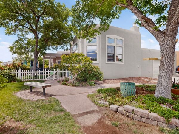 9636 Allande Road NE, Albuquerque, NM 87109