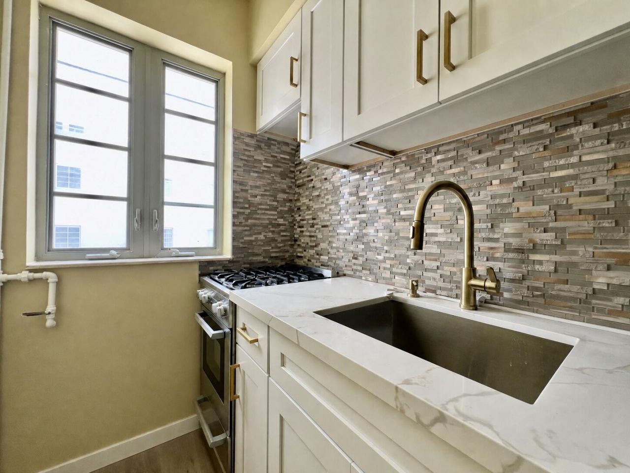 901 Collins Avenue, Unit 209, Miami Beach, FL 33139 Photo