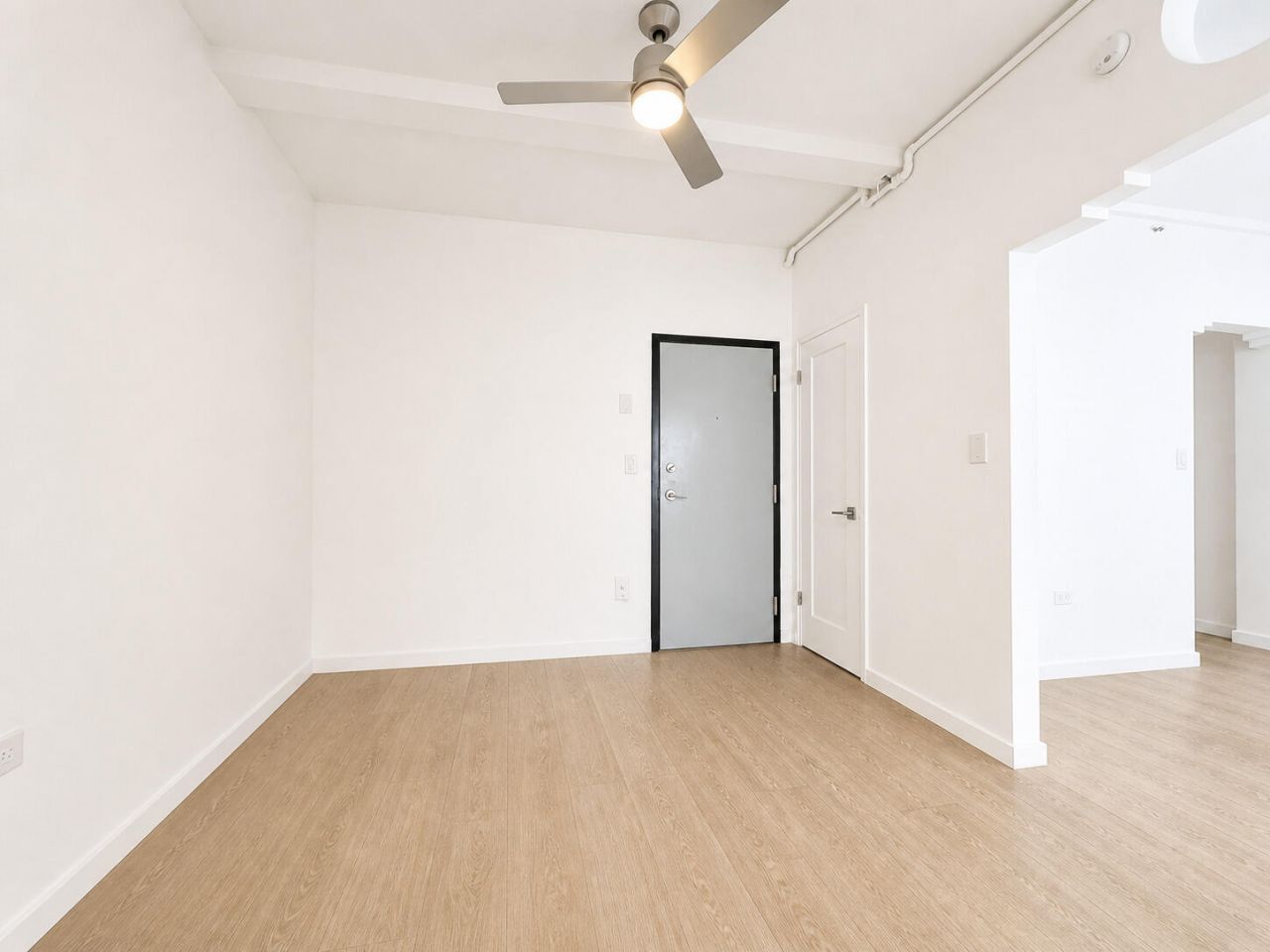901 Collins Avenue, Unit 209, Miami Beach, FL 33139 Photo